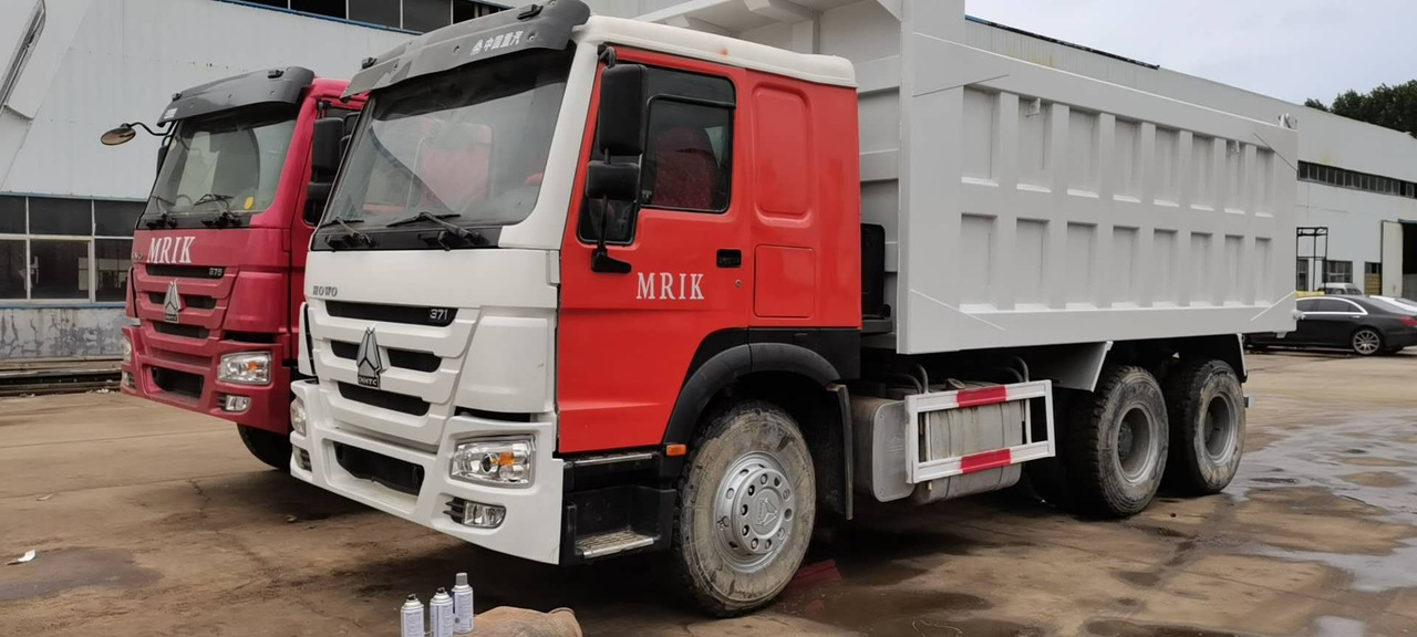 SINOTRUK HOWO - Damperli kamyon: fotoğraf 1 SINOTRUK HOWO - Damperli kamyon: fotoğraf 1