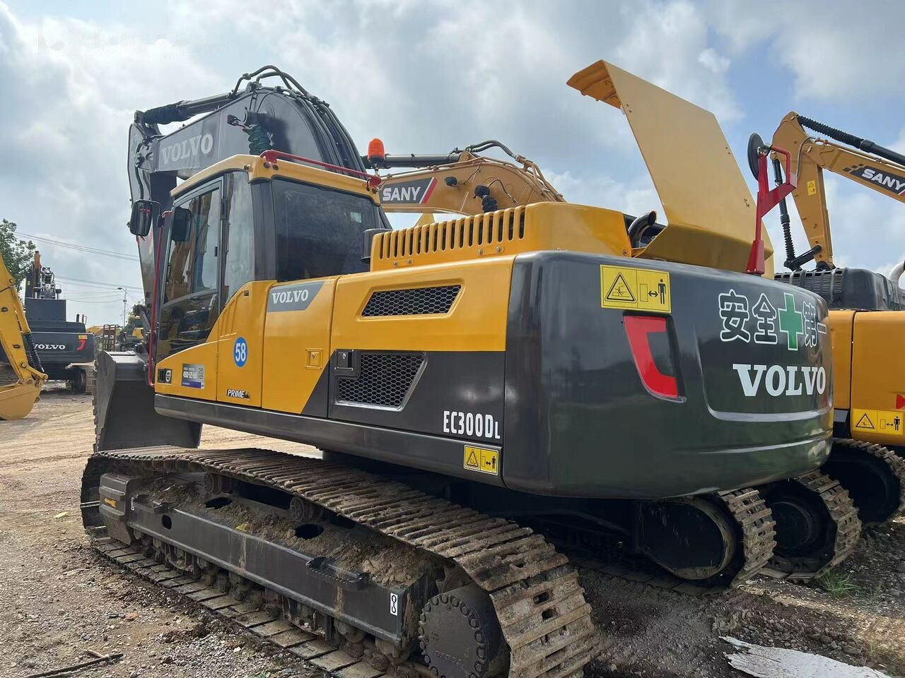 Volvo EC300D - Paletli ekskavatör: fotoğraf 1 Volvo EC300D - Paletli ekskavatör: fotoğraf 1