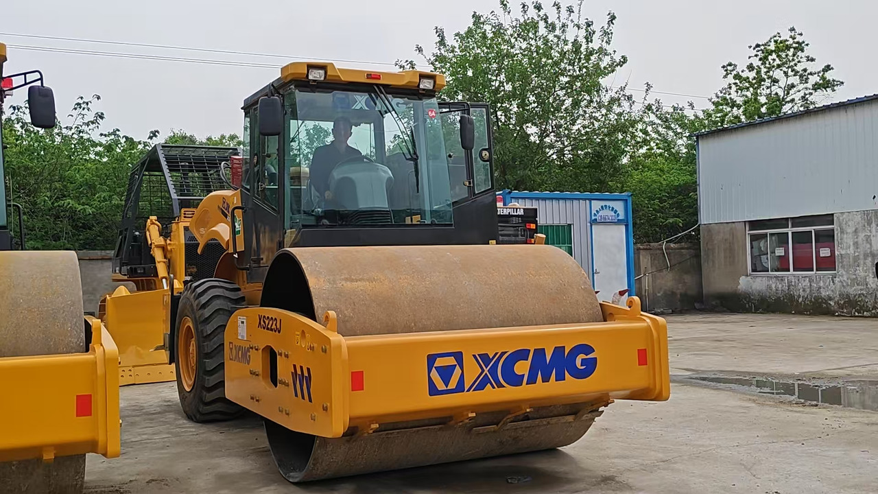 XCMG XS233J - Kompaktör: fotoğraf 4 XCMG XS233J - Kompaktör: fotoğraf 4