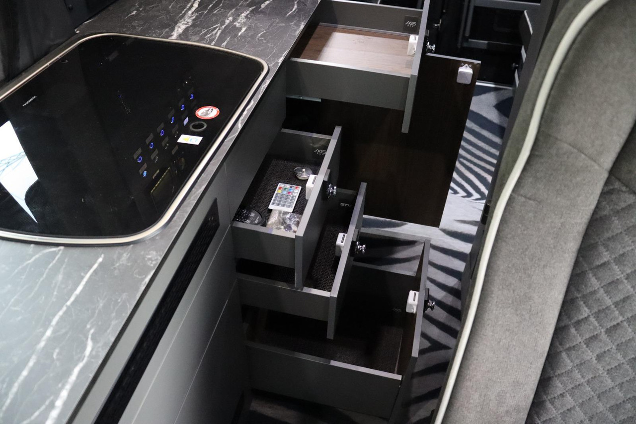 Mercedes-Benz Sprinter - Camper van: fotoğraf 3 Mercedes-Benz Sprinter - Camper van: fotoğraf 3