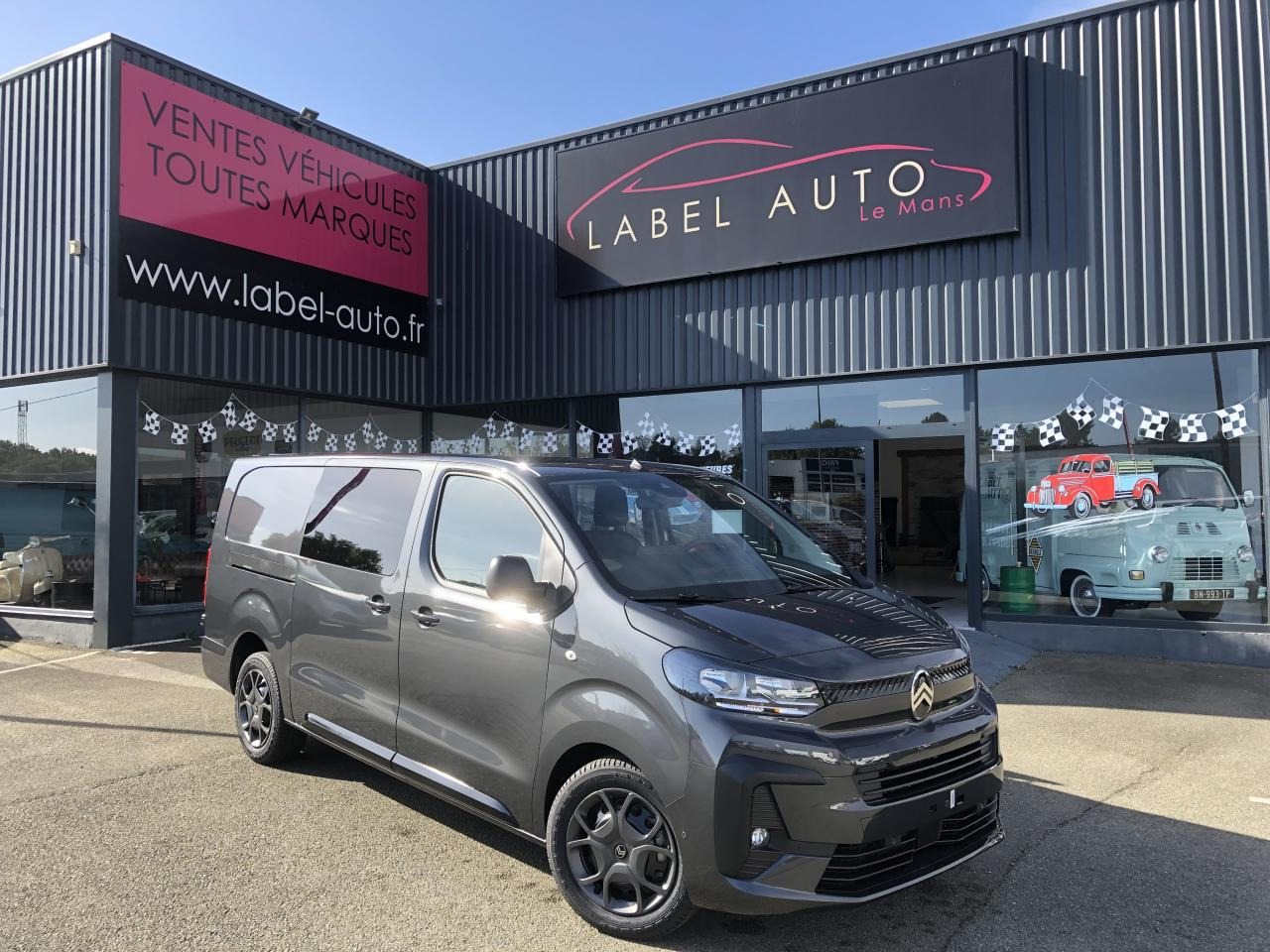 CITROEN Jumpy XL 2.0 BlueHDi - 180 S&S - BV EAT8 III CABINE APPROFONDIE Cabine approfondie Fixe PHASE 2 - Panelvan: fotoğraf 1 CITROEN Jumpy XL 2.0 BlueHDi - 180 S&S - BV EAT8 III CABINE APPROFONDIE Cabine approfondie Fixe PHASE 2 - Panelvan: fotoğraf 1