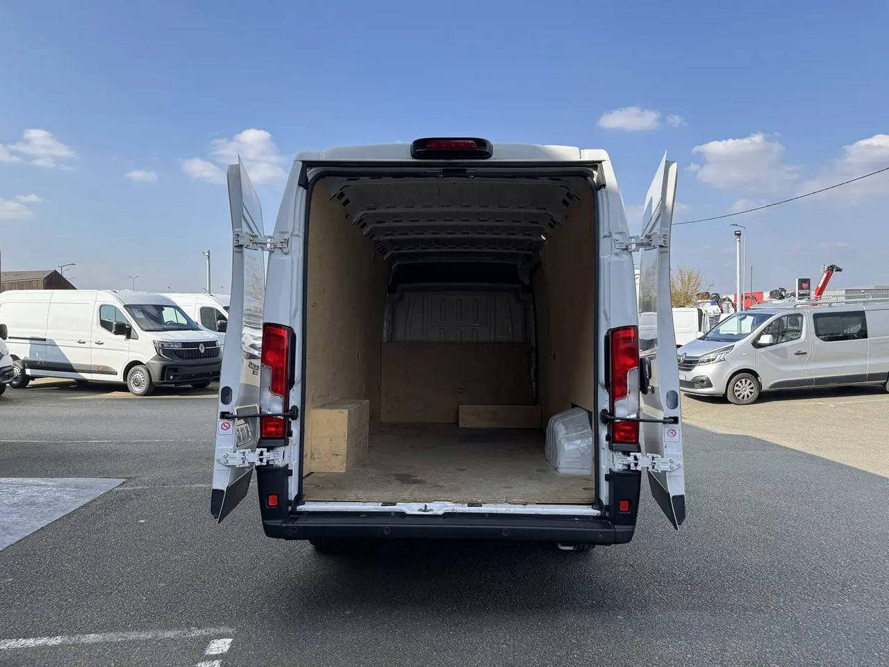 Fiat Ducato 3.5 MAXI HD XL H2 2.3 MULTIJET 160CH EVOLUZIONE - Panelvan: fotoğraf 2 Fiat Ducato 3.5 MAXI HD XL H2 2.3 MULTIJET 160CH EVOLUZIONE - Panelvan: fotoğraf 2