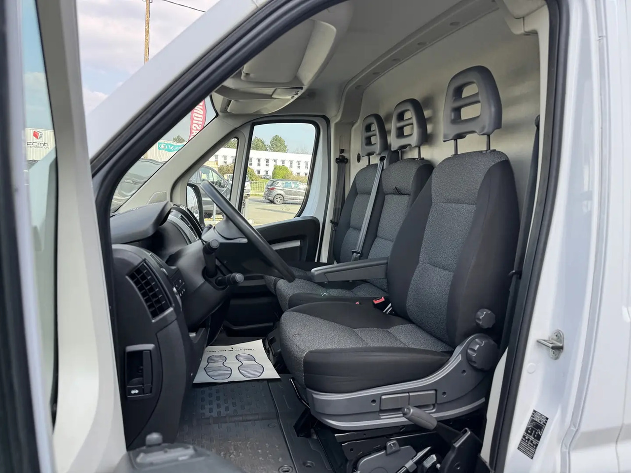 Fiat Ducato 3.5 MAXI HD XL H2 2.3 MULTIJET 160CH EVOLUZIONE - Panelvan: fotoğraf 4 Fiat Ducato 3.5 MAXI HD XL H2 2.3 MULTIJET 160CH EVOLUZIONE - Panelvan: fotoğraf 4