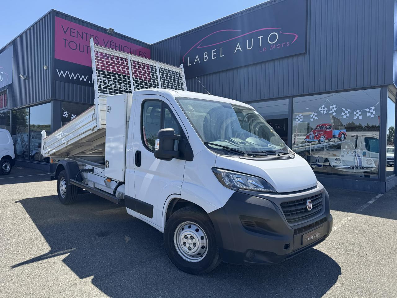 Fiat Ducato 3.5 MAXI L 2.3 MULTIJET 160CH BENNE ACIER PACK PRO NAV + COFFRE JPM - Damperli kamyonet: fotoğraf 2 Fiat Ducato 3.5 MAXI L 2.3 MULTIJET 160CH BENNE ACIER PACK PRO NAV + COFFRE JPM - Damperli kamyonet: fotoğraf 2