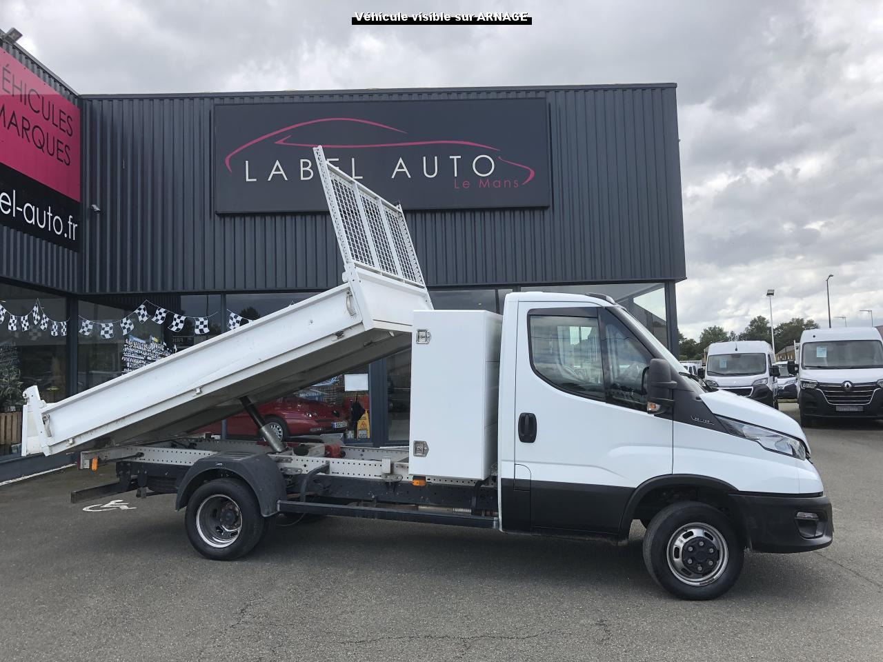 IVECO Daily 35 C 16H3.0 (Quad-Leaf) CHASSIS CABINE 2014 35C/35S Chassis cabine 35 C Epmt.3.75 PHASE 4 - Damperli kamyonet: fotoğraf 1 IVECO Daily 35 C 16H3.0 (Quad-Leaf) CHASSIS CABINE 2014 35C/35S Chassis cabine 35 C Epmt.3.75 PHASE 4 - Damperli kamyonet: fotoğraf 1