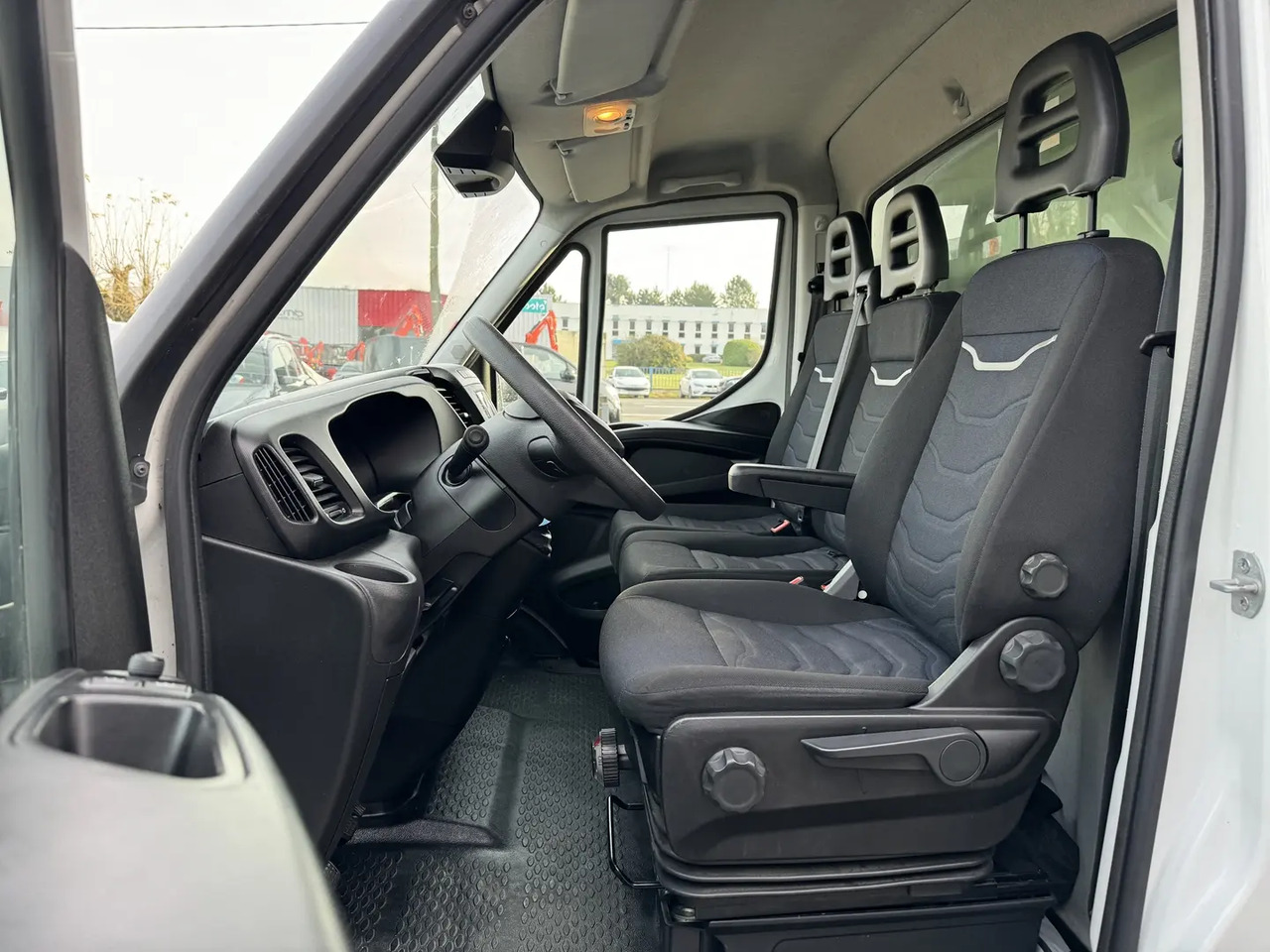 Iveco Daily 35C16H3.0 D EMPATTEMENT 4100 - Kapalı kasa kamyonet: fotoğraf 5 Iveco Daily 35C16H3.0 D EMPATTEMENT 4100 - Kapalı kasa kamyonet: fotoğraf 5