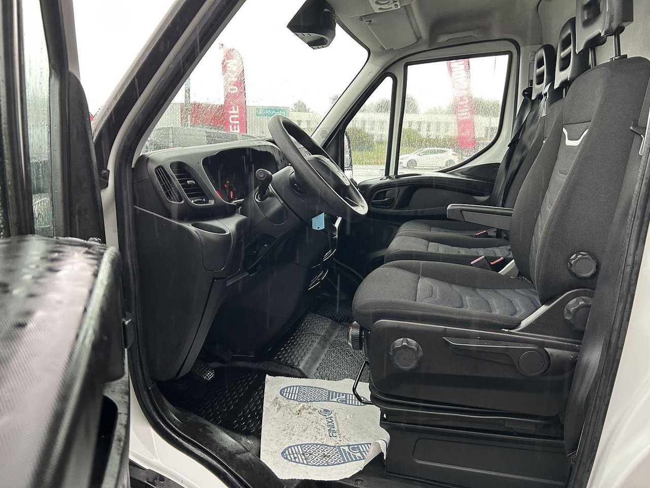 Iveco Daily 35S14 V12 - Panelvan: fotoğraf 4 Iveco Daily 35S14 V12 - Panelvan: fotoğraf 4