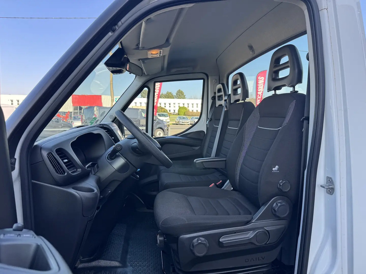 Iveco Daily 35S16 D EMPATTEMENT 4100 - Çekici kamyonu: fotoğraf 3 Iveco Daily 35S16 D EMPATTEMENT 4100 - Çekici kamyonu: fotoğraf 3