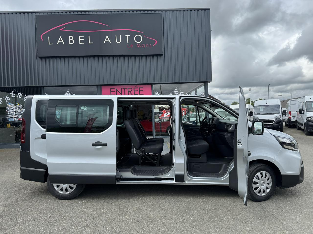 NISSAN Primastar N-Connecta 3.0t L2H1 2.0 dCi - 150 - BV DCT - S/S II 2021 COMBI Combi L2H1 PHASE 2 - Minivan: fotoğraf 4 NISSAN Primastar N-Connecta 3.0t L2H1 2.0 dCi - 150 - BV DCT - S/S II 2021 COMBI Combi L2H1 PHASE 2 - Minivan: fotoğraf 4