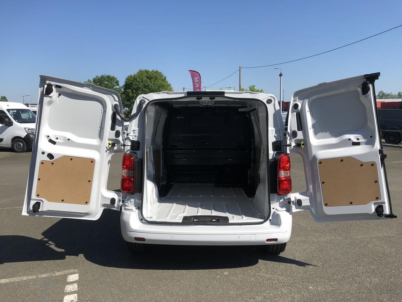 PEUGEOT EXPERT M 2.0 HDI 145CH EAT-8 - Panelvan: fotoğraf 3 PEUGEOT EXPERT M 2.0 HDI 145CH EAT-8 - Panelvan: fotoğraf 3