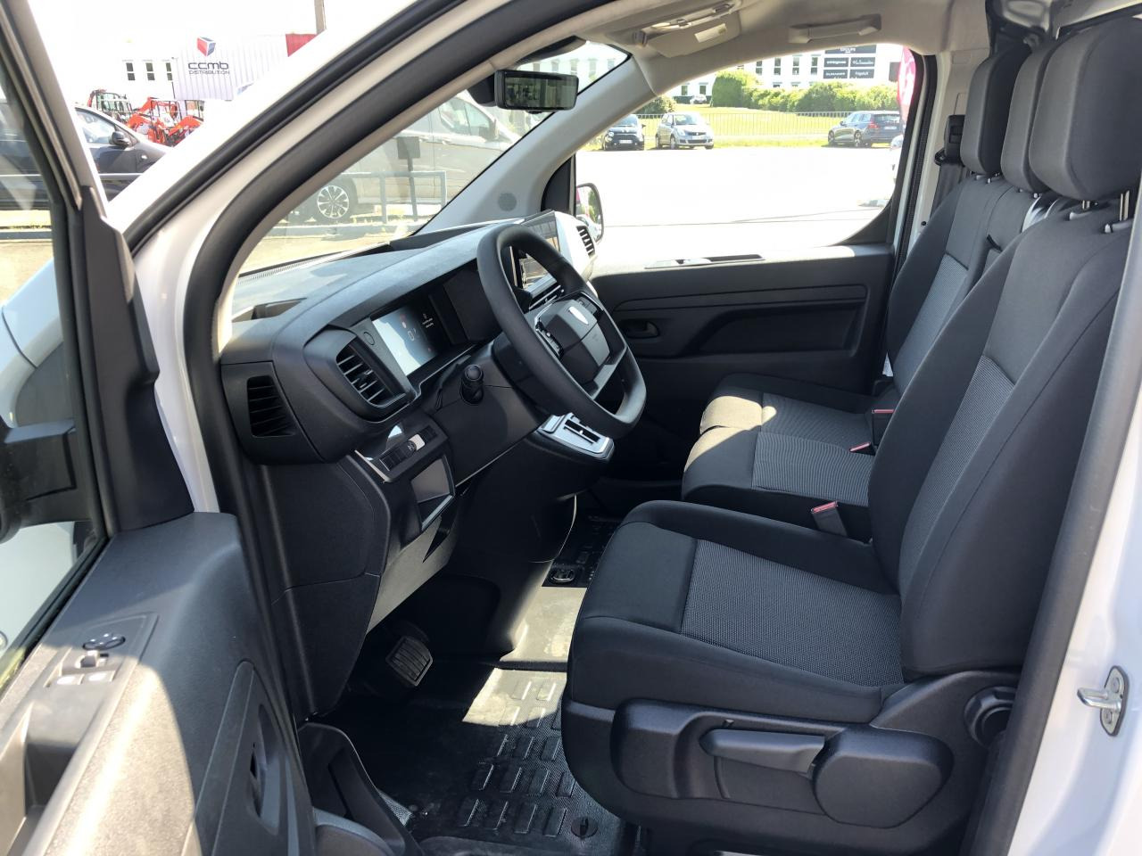 PEUGEOT EXPERT M 2.0 HDI 145CH EAT-8 - Panelvan: fotoğraf 5 PEUGEOT EXPERT M 2.0 HDI 145CH EAT-8 - Panelvan: fotoğraf 5