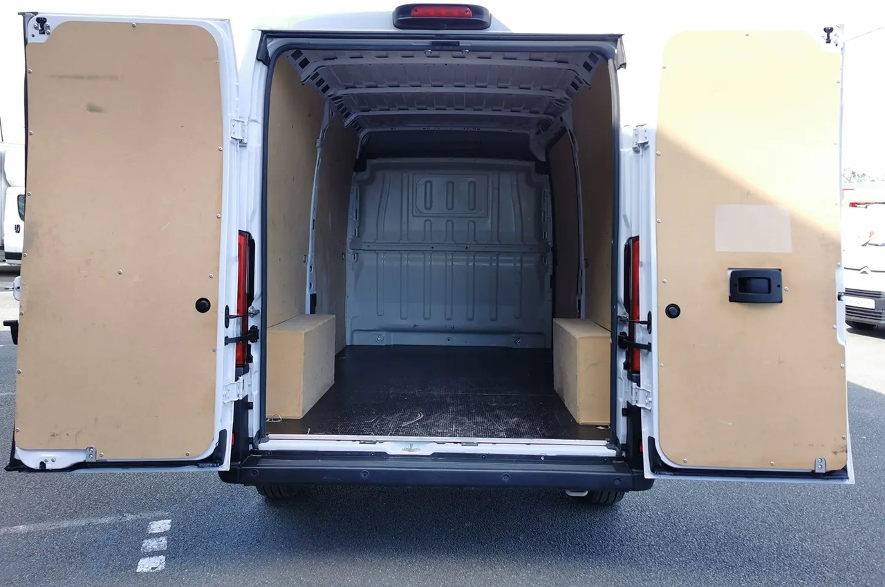 Peugeot Boxer 333 L2H2 2.2 BLUEHDI S&S 140CH ASPHALT - Panelvan: fotoğraf 3 Peugeot Boxer 333 L2H2 2.2 BLUEHDI S&S 140CH ASPHALT - Panelvan: fotoğraf 3