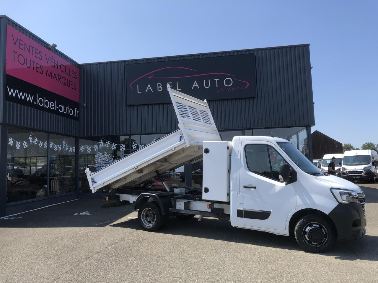 Damperli kamyonet RENAULT MASTER 3T5 BENNE COFFRE RJ 2.3DCI130CH PROPULSION: fotoğraf 1