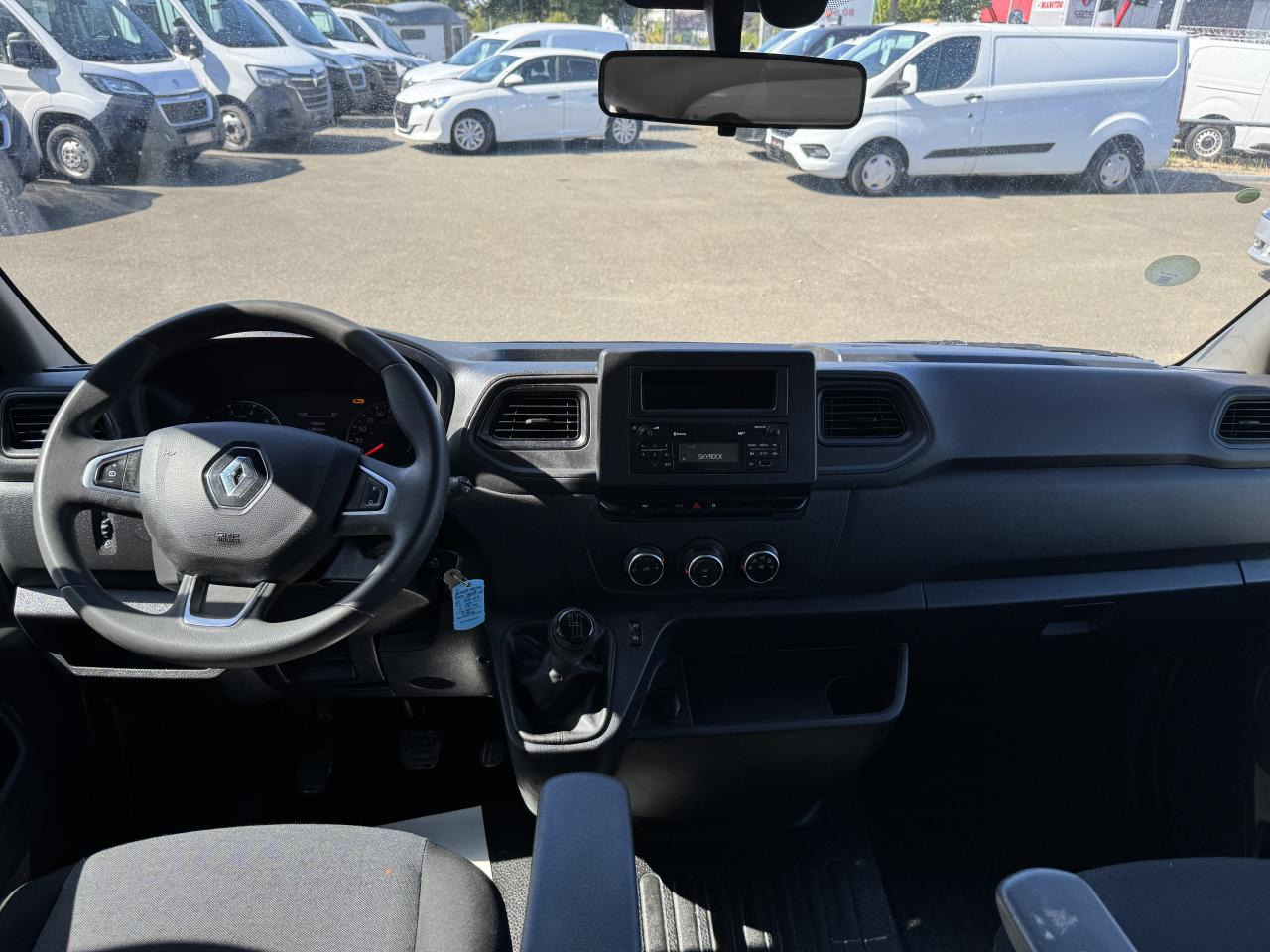RENAULT MASTER 3T5 BENNE + COFFRE RJ DOUBLE CABINE 6 PL 2.3 DCI 130 CH CONFORT - Damperli kamyonet: fotoğraf 3 RENAULT MASTER 3T5 BENNE + COFFRE RJ DOUBLE CABINE 6 PL 2.3 DCI 130 CH CONFORT - Damperli kamyonet: fotoğraf 3