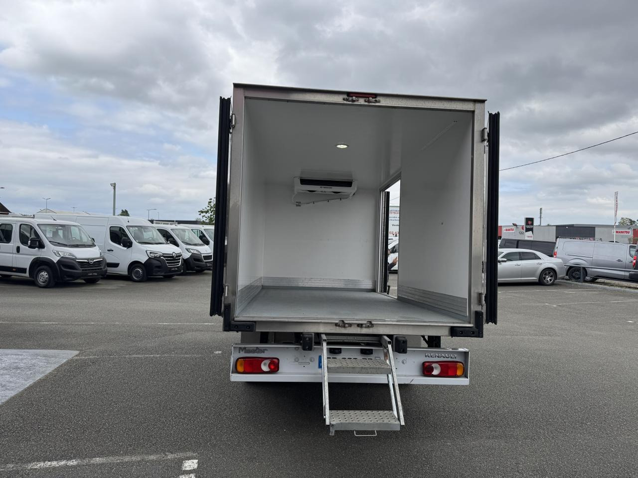 RENAULT MASTER 3T5 CAISSE FRIGO 2.3 DCI 165CH GRAND CONFORT - Frigorifik kamyonet: fotoğraf 1 RENAULT MASTER 3T5 CAISSE FRIGO 2.3 DCI 165CH GRAND CONFORT - Frigorifik kamyonet: fotoğraf 1