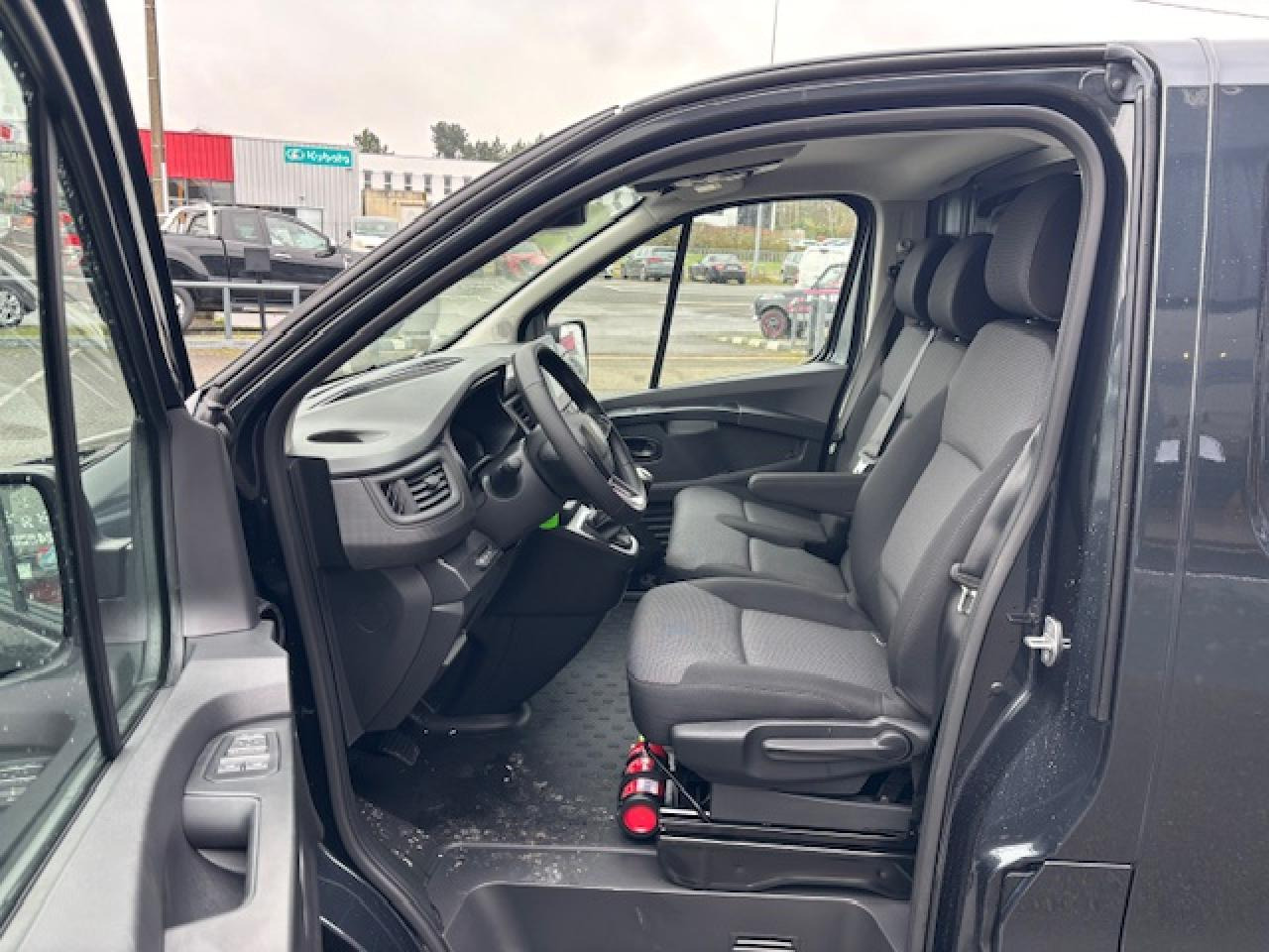 RENAULT TRAFIC 3T0 L1H1 2.0 DCI 150CH - Panelvan: fotoğraf 5 RENAULT TRAFIC 3T0 L1H1 2.0 DCI 150CH - Panelvan: fotoğraf 5