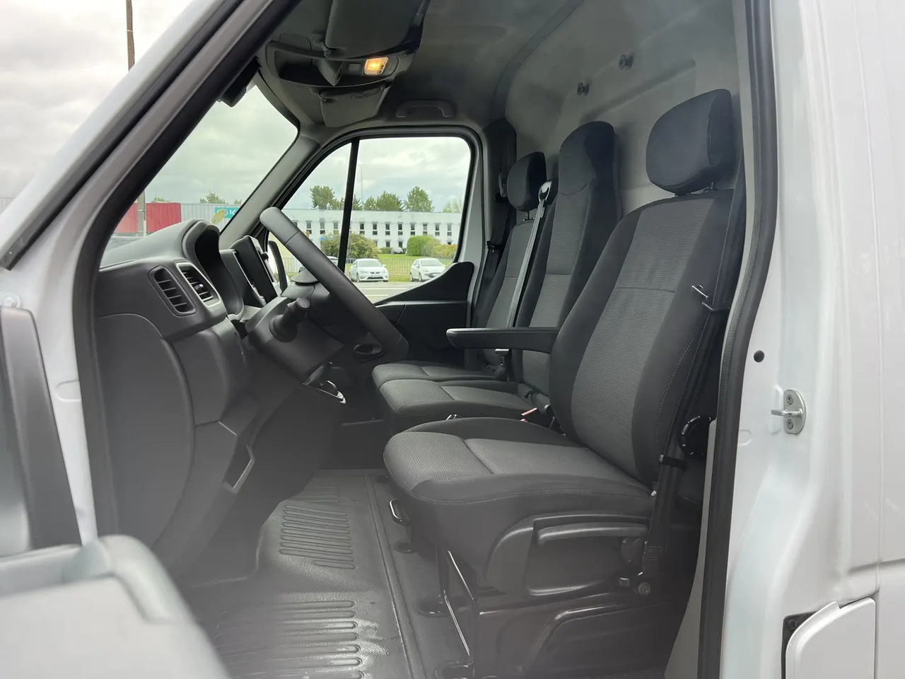 Renault Master F3300 L2H2 2.3 DCI 135CH GRAND CONFORT E6 - Panelvan: fotoğraf 5 Renault Master F3300 L2H2 2.3 DCI 135CH GRAND CONFORT E6 - Panelvan: fotoğraf 5