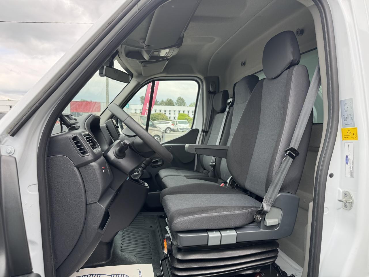 Renault Master FRIGORIFIQUE RJ3500 L3 2.3 BLUE DCI 165CH CAISSE 12M3 - Frigorifik kamyonet: fotoğraf 5 Renault Master FRIGORIFIQUE RJ3500 L3 2.3 BLUE DCI 165CH CAISSE 12M3 - Frigorifik kamyonet: fotoğraf 5