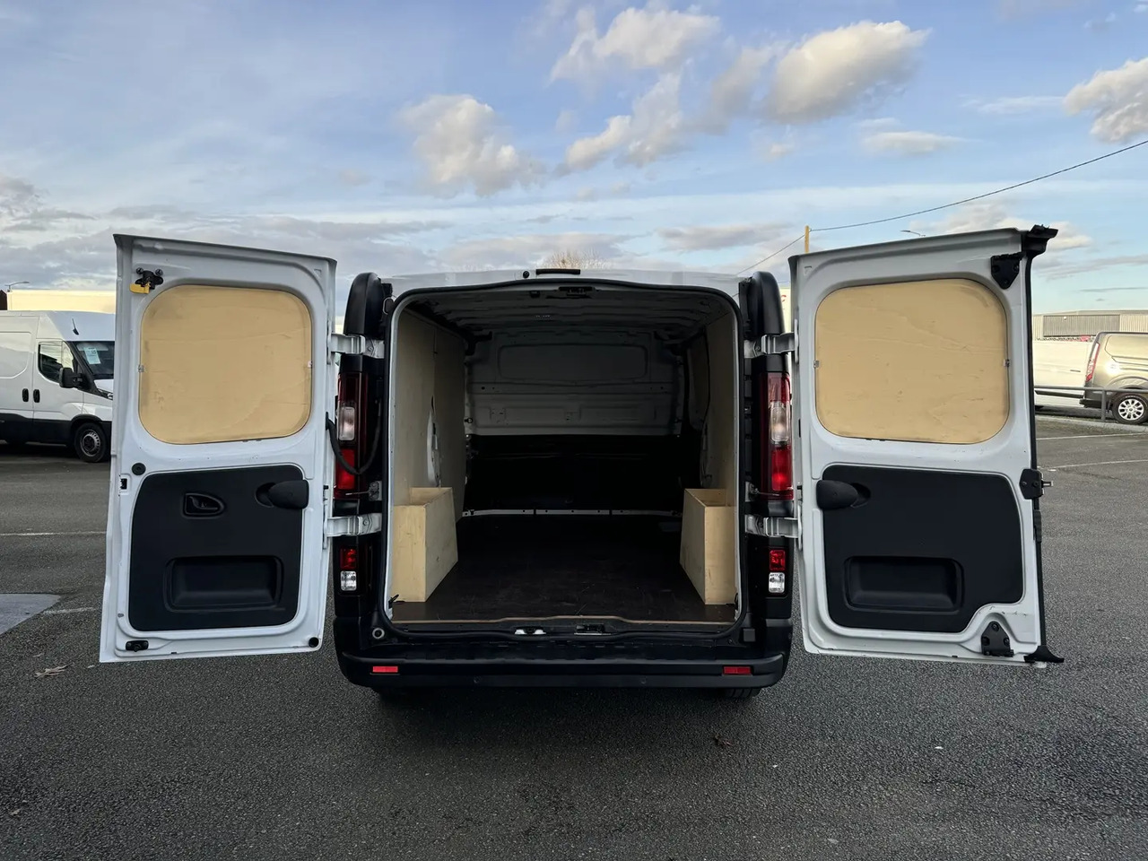 Renault Trafic L2H1 3T 2.0 BLUE DCI 130CH GRAND CONFORT - Panelvan: fotoğraf 3 Renault Trafic L2H1 3T 2.0 BLUE DCI 130CH GRAND CONFORT - Panelvan: fotoğraf 3