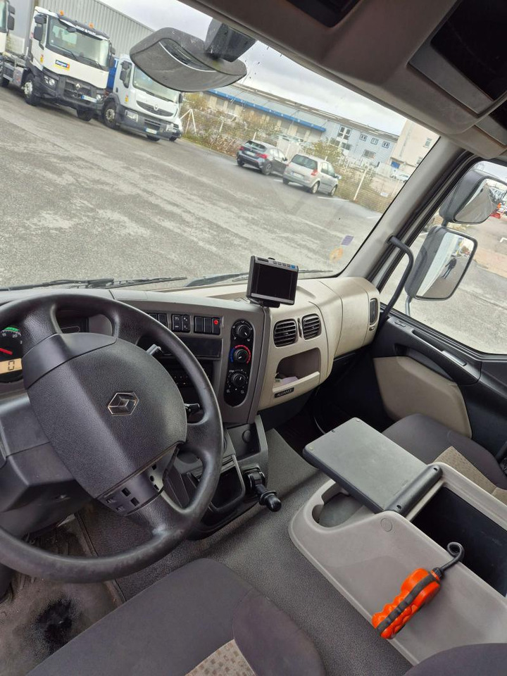 Renault Midlum 220.12 Extra Light fourgon caisse Polyfond avec hayon - Kapalı kasa kamyon: fotoğraf 4 Renault Midlum 220.12 Extra Light fourgon caisse Polyfond avec hayon - Kapalı kasa kamyon: fotoğraf 4