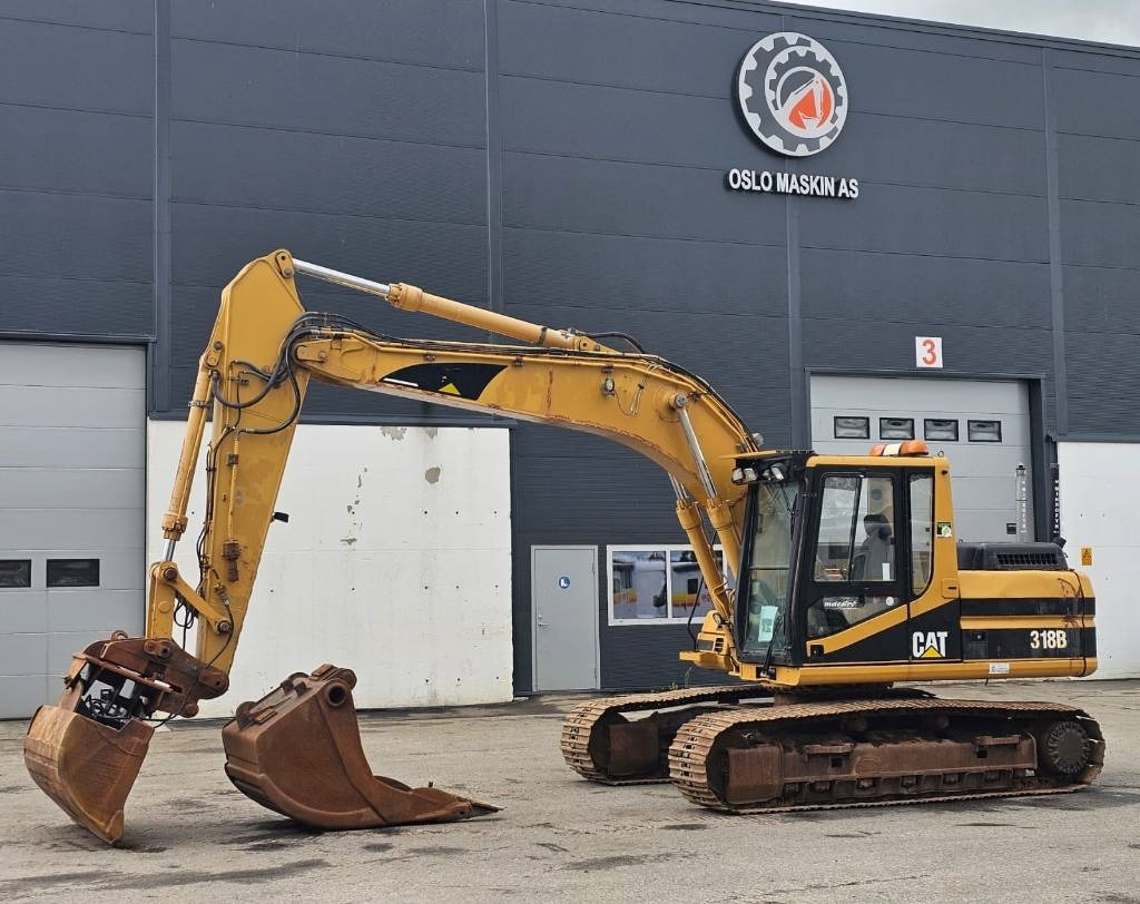 CAT 318 B L - Paletli ekskavatör: fotoğraf 2 CAT 318 B L - Paletli ekskavatör: fotoğraf 2