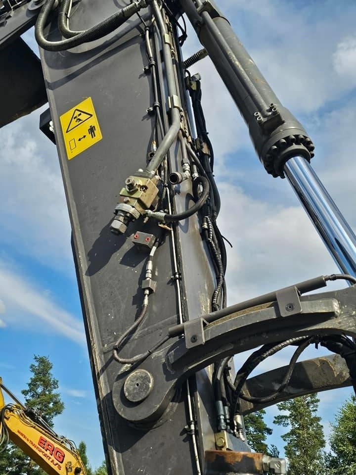 Paletli ekskavatör Volvo EC250 ENL: fotoğraf 39