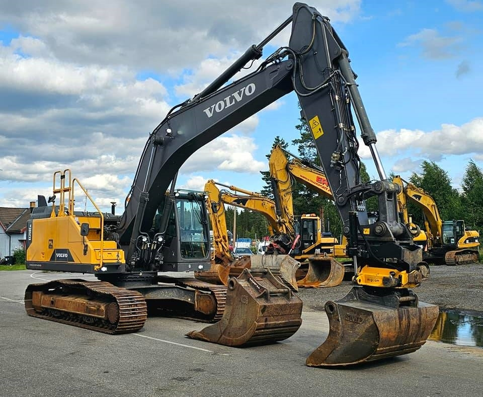 Paletli ekskavatör Volvo EC250 ENL: fotoğraf 7