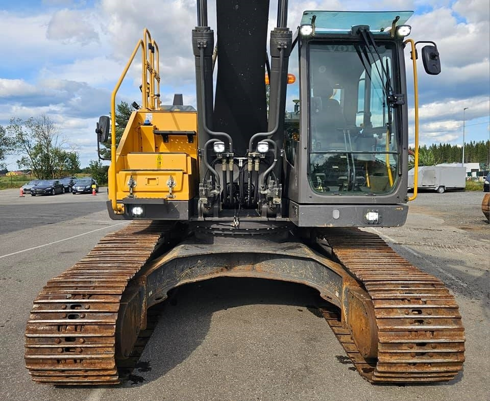 Paletli ekskavatör Volvo EC250 ENL: fotoğraf 25