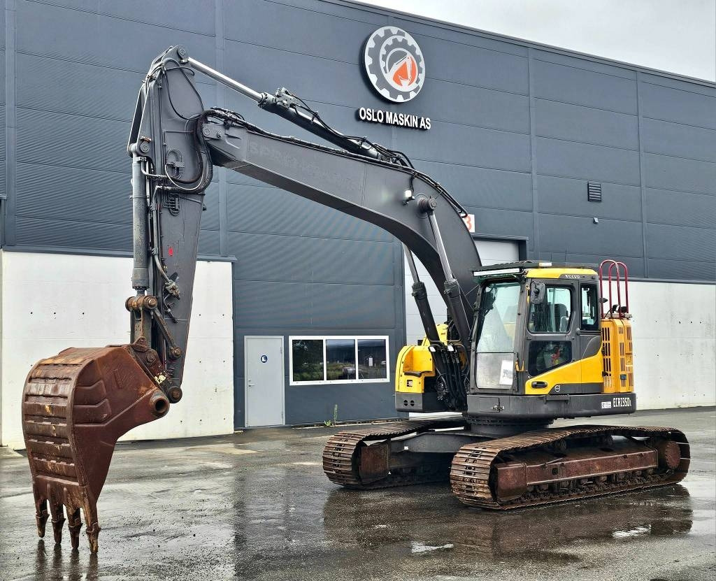 Volvo ECR235 DL - Paletli ekskavatör: fotoğraf 1 Volvo ECR235 DL - Paletli ekskavatör: fotoğraf 1