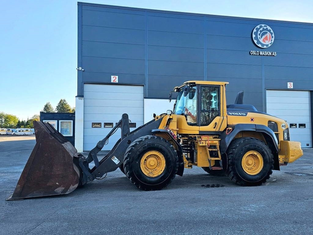 Volvo L 110 H - Tekerlekli yükleyici: fotoğraf 2 Volvo L 110 H - Tekerlekli yükleyici: fotoğraf 2