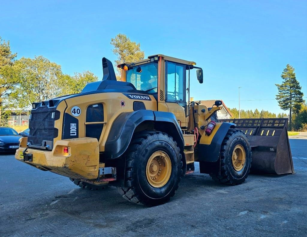 Volvo L 110 H - Tekerlekli yükleyici: fotoğraf 5 Volvo L 110 H - Tekerlekli yükleyici: fotoğraf 5