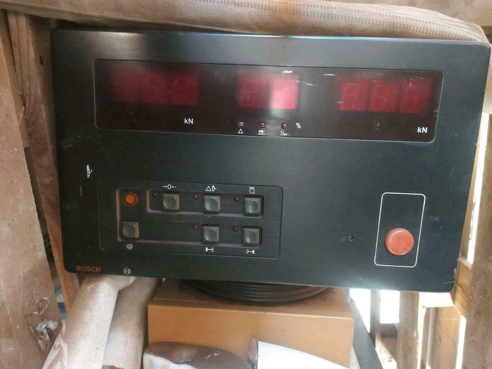 Bosch Bremsprüfstand Rollenprüfstand Prüfstand - Garaj ekipman: fotoğraf 1 Bosch Bremsprüfstand Rollenprüfstand Prüfstand - Garaj ekipman: fotoğraf 1