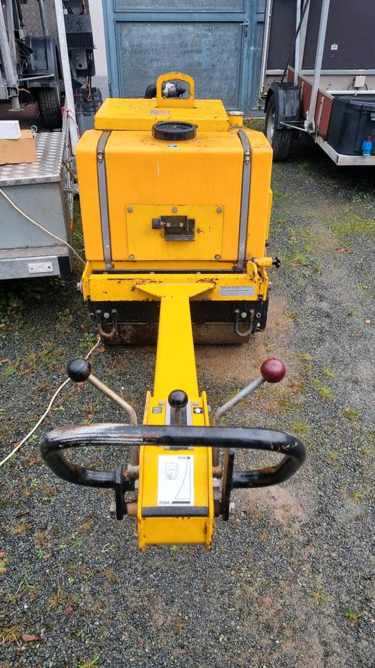 DVH 701 Weber Walze Glattmantel Walze Rüttelwalze Dublex Vibrationswalze Rüttelplatte Strassenwalze Plattenverdichter DVH 603 - Mini asfalt silindiri: fotoğraf 4 DVH 701 Weber Walze Glattmantel Walze Rüttelwalze Dublex Vibrationswalze Rüttelplatte Strassenwalze Plattenverdichter DVH 603 - Mini asfalt silindiri: fotoğraf 4