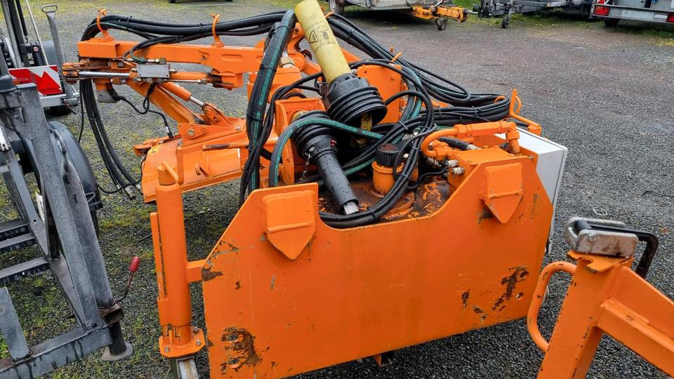 Gilbers GM 12 RL Randstreifenmäher Böschungsmulcher Böschungsmäher Seitenmulcher Mähausleger Dücker Mulag - Çalı parçalama makinesi: fotoğraf 3 Gilbers GM 12 RL Randstreifenmäher Böschungsmulcher Böschungsmäher Seitenmulcher Mähausleger Dücker Mulag - Çalı parçalama makinesi: fotoğraf 3