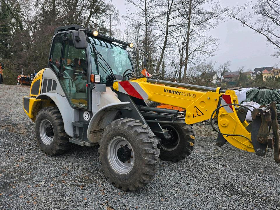 Kramer 680T Radlader 1360 Stunden Teleskoplader Radteleskoplader Teleskopradlader 580T 480T 680 580 480 - Teleskopik tekerlekli yükleyici: fotoğraf 1 Kramer 680T Radlader 1360 Stunden Teleskoplader Radteleskoplader Teleskopradlader 580T 480T 680 580 480 - Teleskopik tekerlekli yükleyici: fotoğraf 1