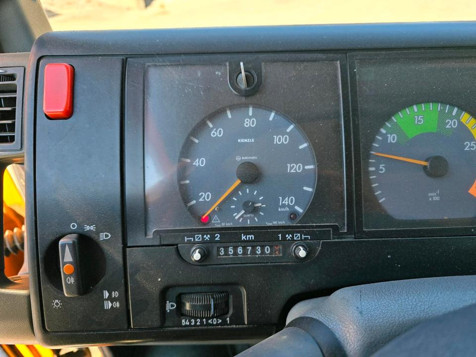 Sal/ Açık kasa kamyon Mercedes-Benz Vario 614D Pritsche Doka 2002 Nissen VLT Verkehrsleittafel Absperrtafel LKW  Vorwarntafel: fotoğraf 7 Sal/ Açık kasa kamyon Mercedes-Benz Vario 614D Pritsche Doka 2002 Nissen VLT Verkehrsleittafel Absperrtafel LKW  Vorwarntafel: fotoğraf 7