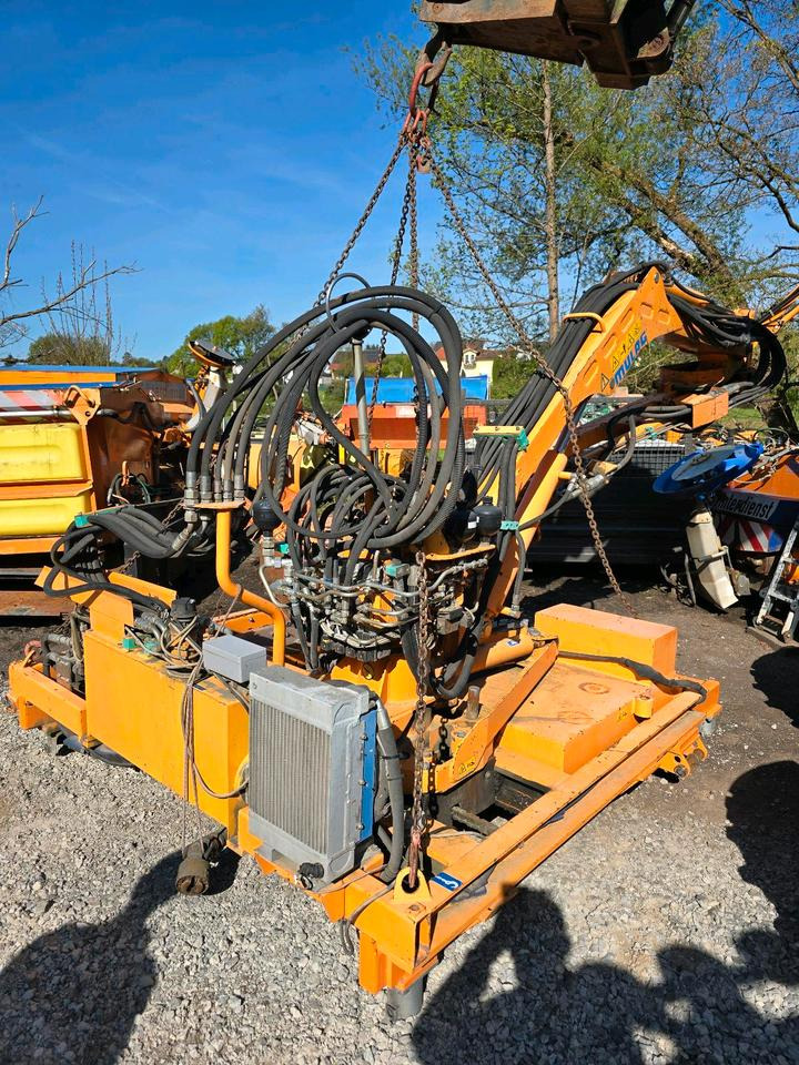 Mulag MHU 800 Mähausleger Böschungsmäher Böschungsmulcher für Unimog 405 U 300 400 500 318 423 427 430 527 535 530 Mercedes-Benz - Çalı parçalama makinesi: fotoğraf 3 Mulag MHU 800 Mähausleger Böschungsmäher Böschungsmulcher für Unimog 405 U 300 400 500 318 423 427 430 527 535 530 Mercedes-Benz - Çalı parçalama makinesi: fotoğraf 3