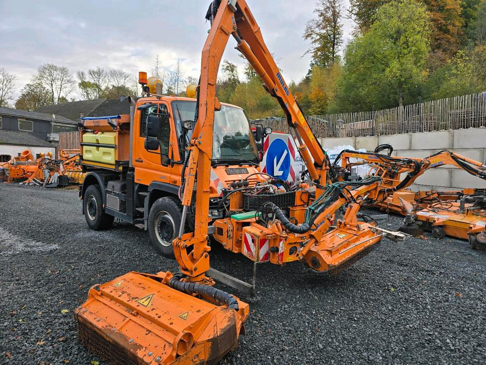 Mulag MKM 700 2015 Böschungsmäher Böschungsmulcher FME für Unimog 405 UGE UGN U300 400 500 423 427 430 530 MHU MFK DUA UNA - Çalı parçalama makinesi: fotoğraf 3 Mulag MKM 700 2015 Böschungsmäher Böschungsmulcher FME für Unimog 405 UGE UGN U300 400 500 423 427 430 530 MHU MFK DUA UNA - Çalı parçalama makinesi: fotoğraf 3