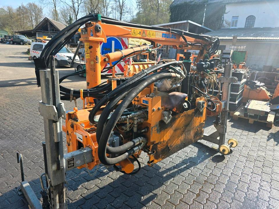 Mulag MKM 700 Böschungsmäher Böschungsmulcher Ausleger Auslegemulcher Unimog 405 427 430 U300 U 400 500 Mercedes-Benz Dücker DUA FME UNA - Çalı parçalama makinesi: fotoğraf 3 Mulag MKM 700 Böschungsmäher Böschungsmulcher Ausleger Auslegemulcher Unimog 405 427 430 U300 U 400 500 Mercedes-Benz Dücker DUA FME UNA - Çalı parçalama makinesi: fotoğraf 3