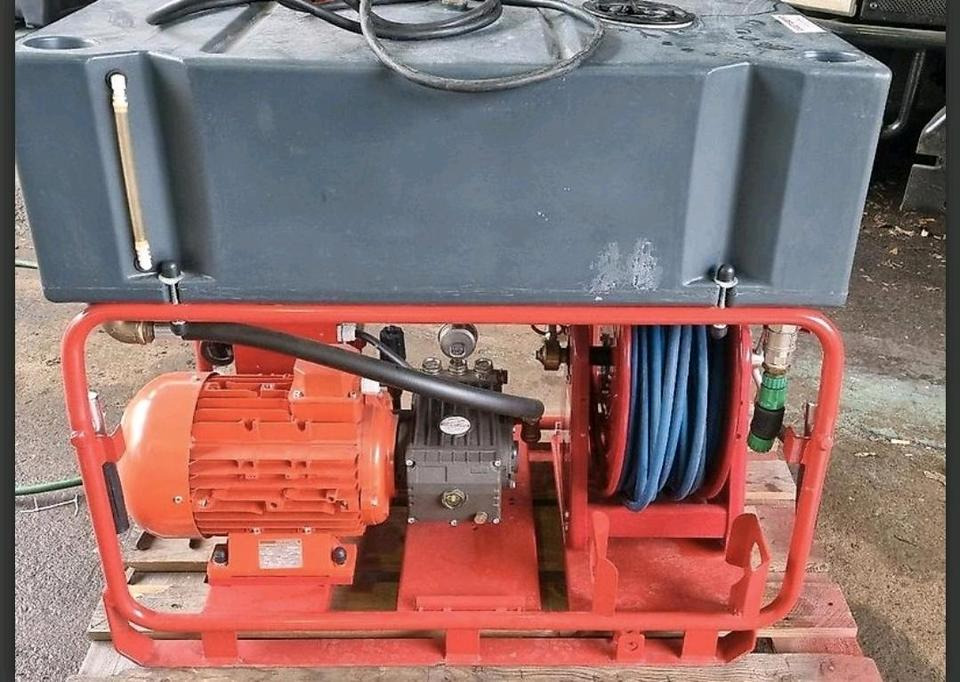 Oertzen HDL 250 FIRE-TEC Hochdruck Feuerlöschgerät Hochdruckreiniger - Basınçlı yıkama makinesi: fotoğraf 3 Oertzen HDL 250 FIRE-TEC Hochdruck Feuerlöschgerät Hochdruckreiniger - Basınçlı yıkama makinesi: fotoğraf 3