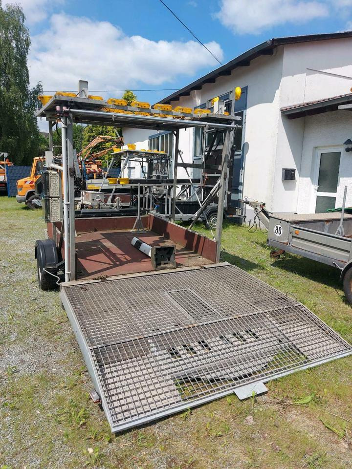 Römork LED Nissen A3 Verkehrssicherungsanhänger Absperrtafel  vz 616 615: fotoğraf 6