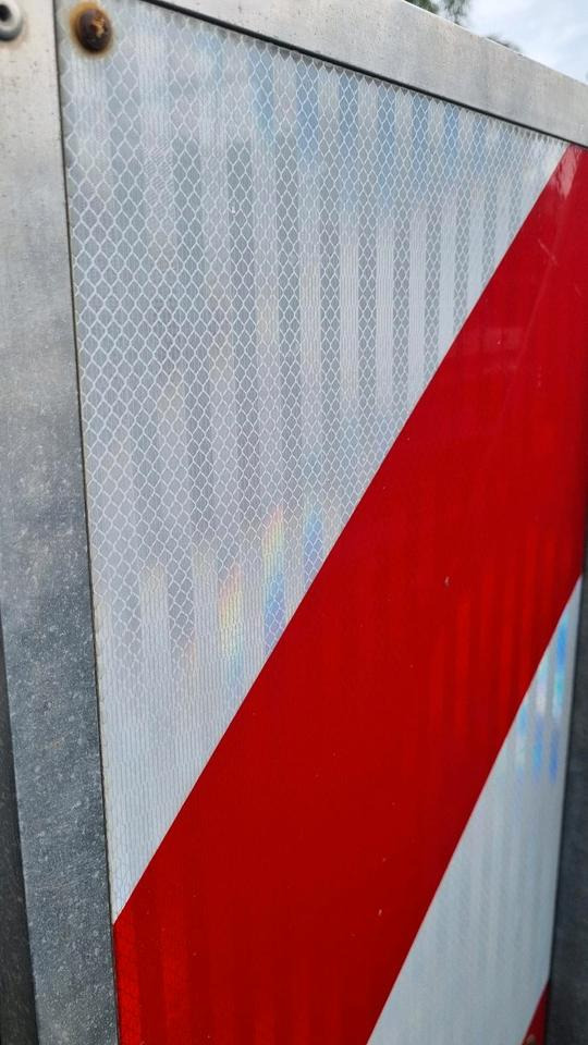 Nissen Absperrtafel VZ616 LED Absperrtafel Sperrwand Verkehrsleittafel Verkehrsleitanhänger Verkehrssicherungsanhänger Leitanhänger Leittafel Verkehrssicherung Nissen Horizont - Römork: fotoğraf 5 Nissen Absperrtafel VZ616 LED Absperrtafel Sperrwand Verkehrsleittafel Verkehrsleitanhänger Verkehrssicherungsanhänger Leitanhänger Leittafel Verkehrssicherung Nissen Horizont - Römork: fotoğraf 5