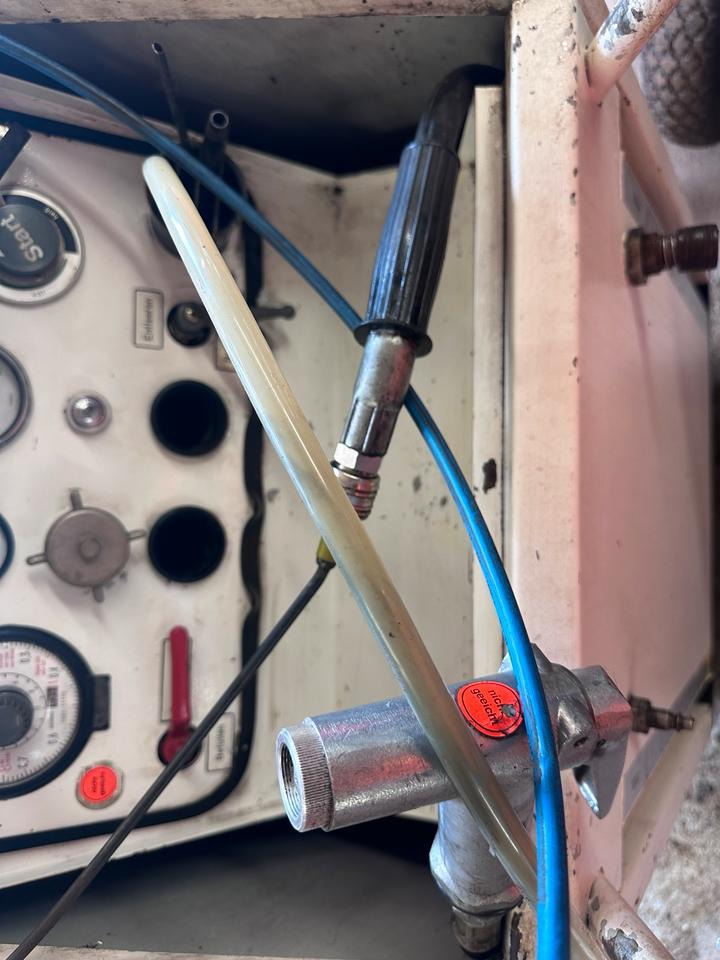 Shell Öl-Service Service Öl-Absaugung Öl befüllen Ölwechsel  Shell Öl Service Automat - Garaj ekipman: fotoğraf 4 Shell Öl-Service Service Öl-Absaugung Öl befüllen Ölwechsel  Shell Öl Service Automat - Garaj ekipman: fotoğraf 4