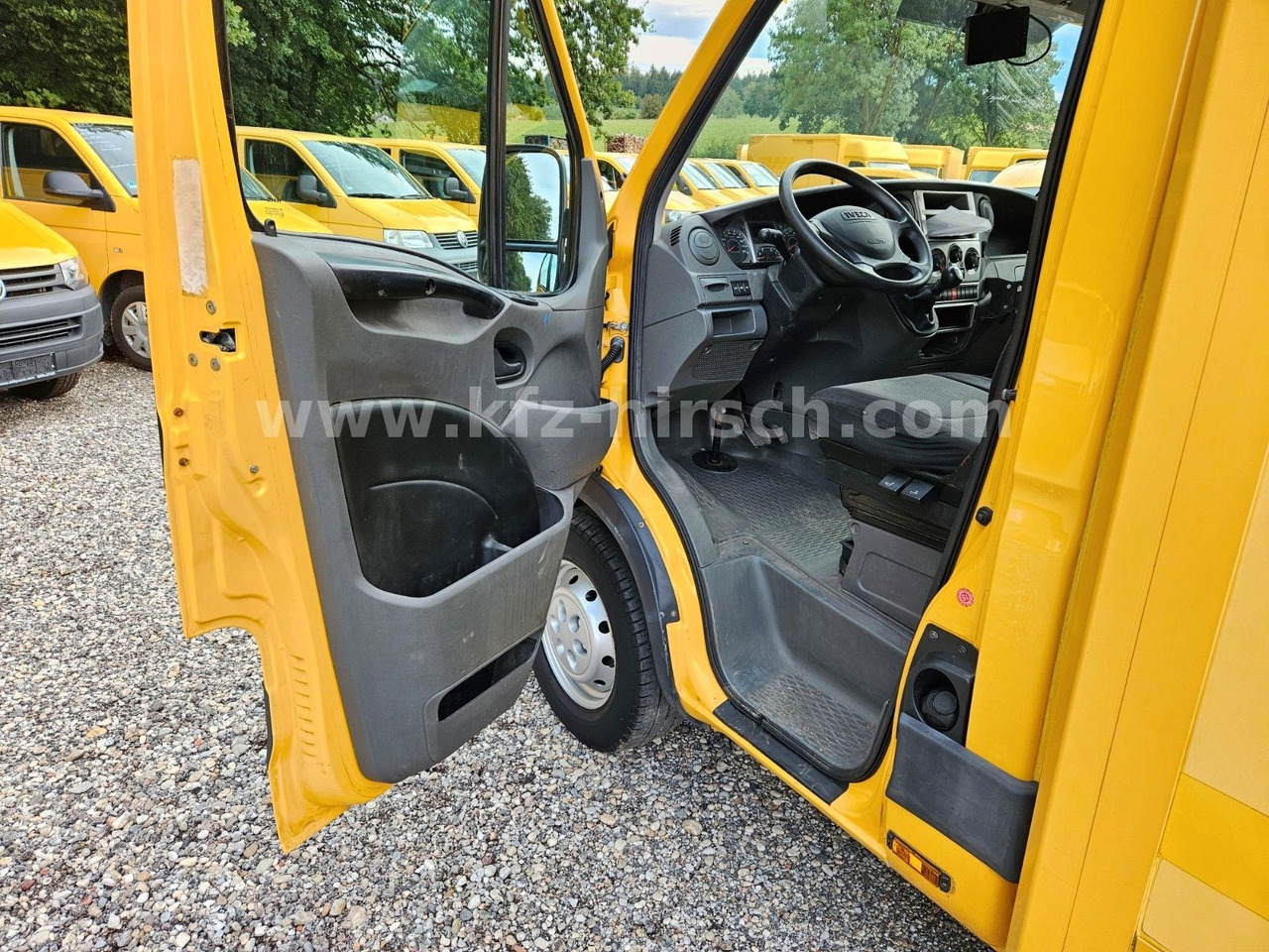 Kapalı kasa kamyonet Iveco Daily 1.Hand*EU4* Regale Integralkoffer DHL POST: fotoğraf 9