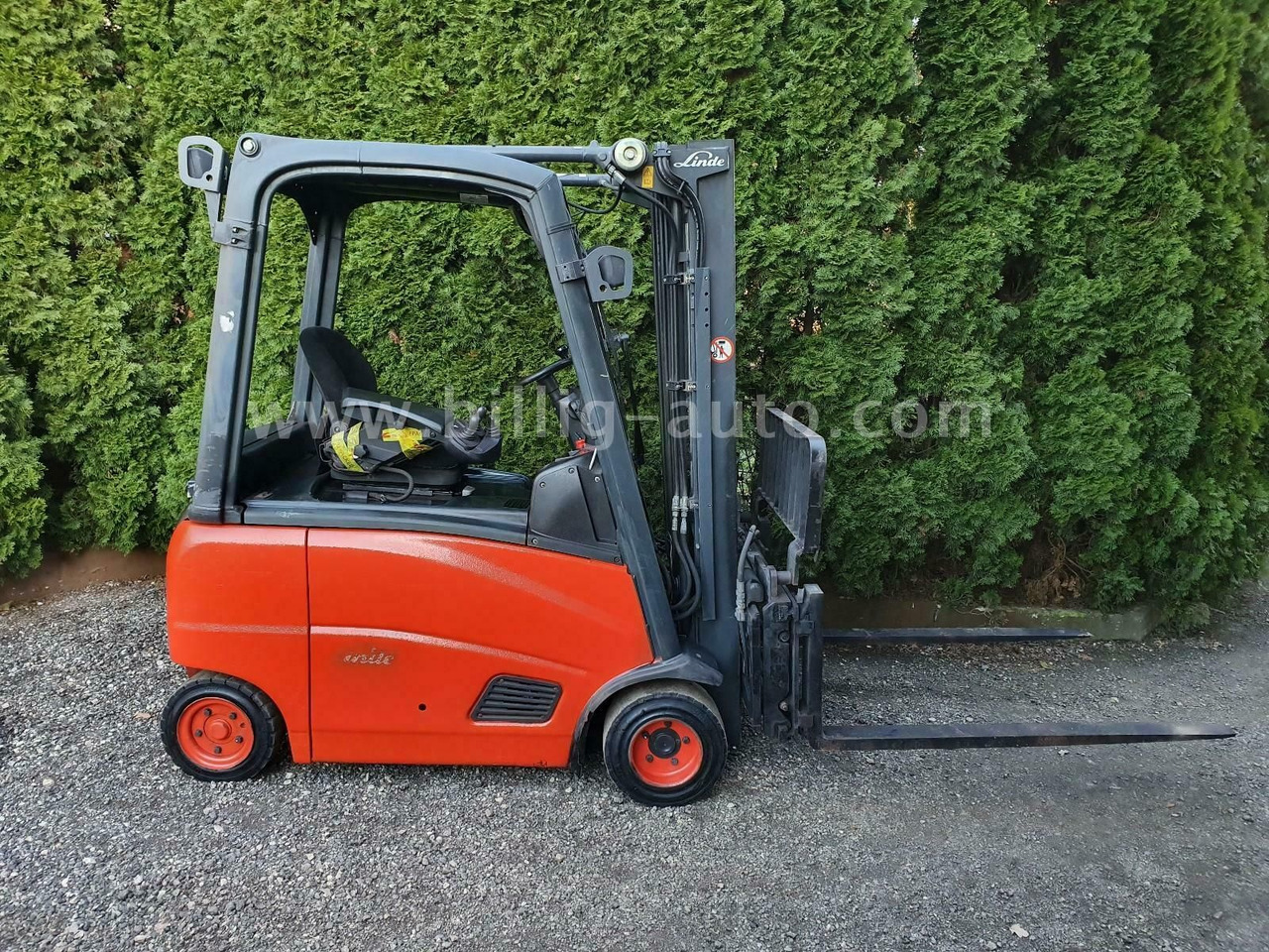 Linde E18 PH 4-Rad Seitenschieber*Zinkenverstellung* - Elektrikli forklift: fotoğraf 3 Linde E18 PH 4-Rad Seitenschieber*Zinkenverstellung* - Elektrikli forklift: fotoğraf 3