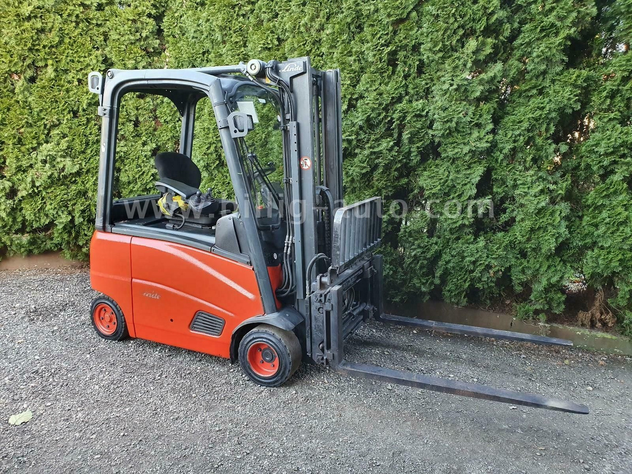 Linde E18 PH 4-Rad Seitenschieber*Zinkenverstellung* - Elektrikli forklift: fotoğraf 5 Linde E18 PH 4-Rad Seitenschieber*Zinkenverstellung* - Elektrikli forklift: fotoğraf 5