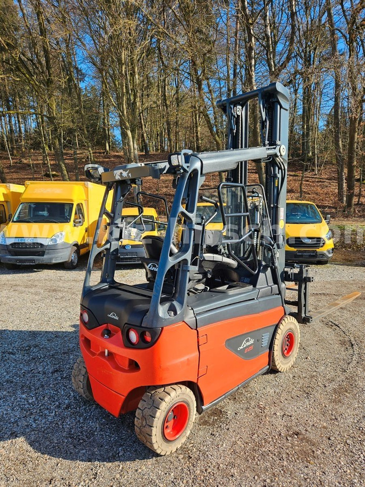Linde E25 R Roadster , 6.880mm Hubhöhe, StVZO hydr. Zi - Elektrikli forklift: fotoğraf 3 Linde E25 R Roadster , 6.880mm Hubhöhe, StVZO hydr. Zi - Elektrikli forklift: fotoğraf 3