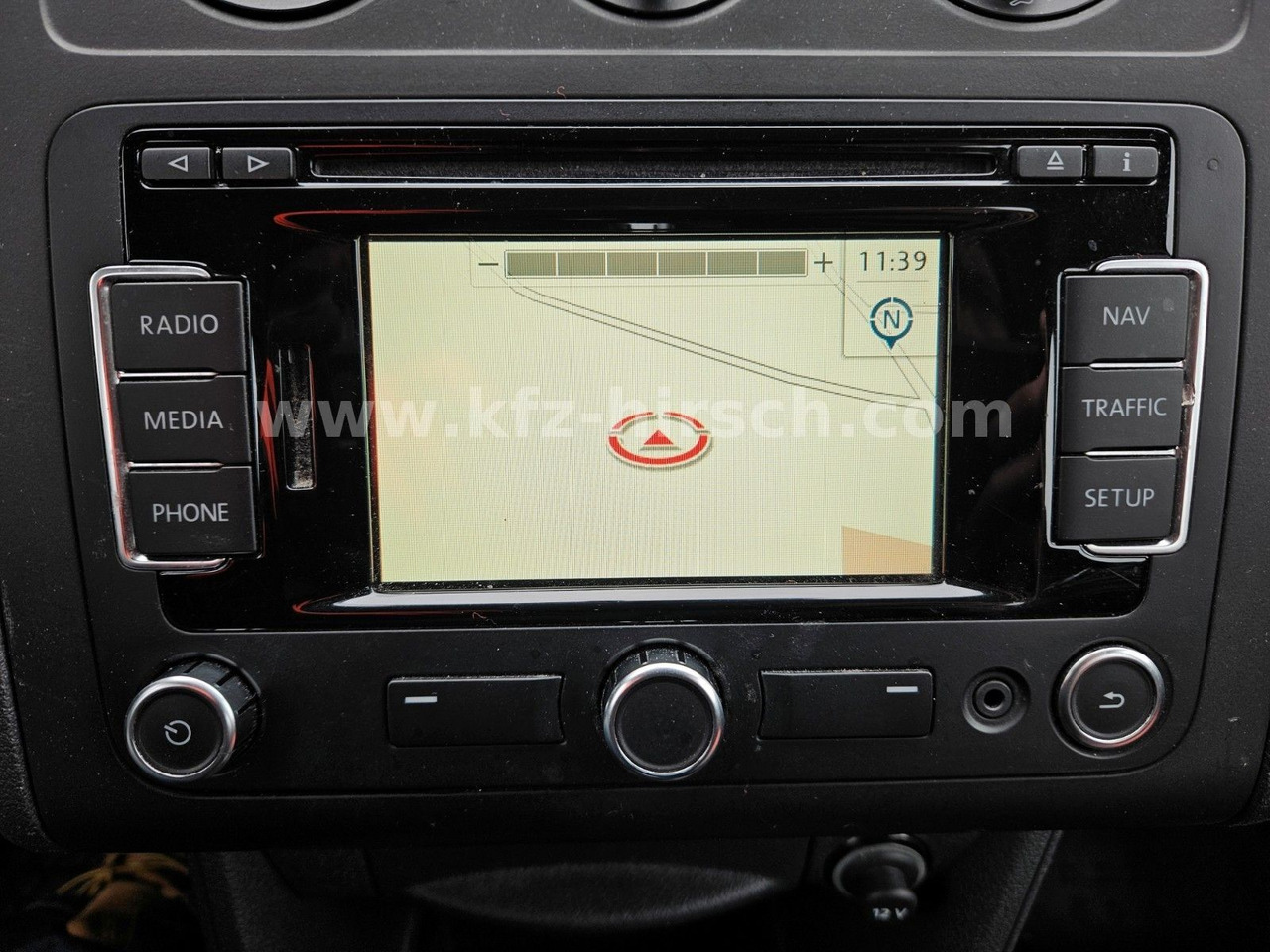 Volkswagen Caddy 2.0TDI Temp Sithz NAVI Bluet. 2xSchiebetür - Binek araba: fotoğraf 5 Volkswagen Caddy 2.0TDI Temp Sithz NAVI Bluet. 2xSchiebetür - Binek araba: fotoğraf 5