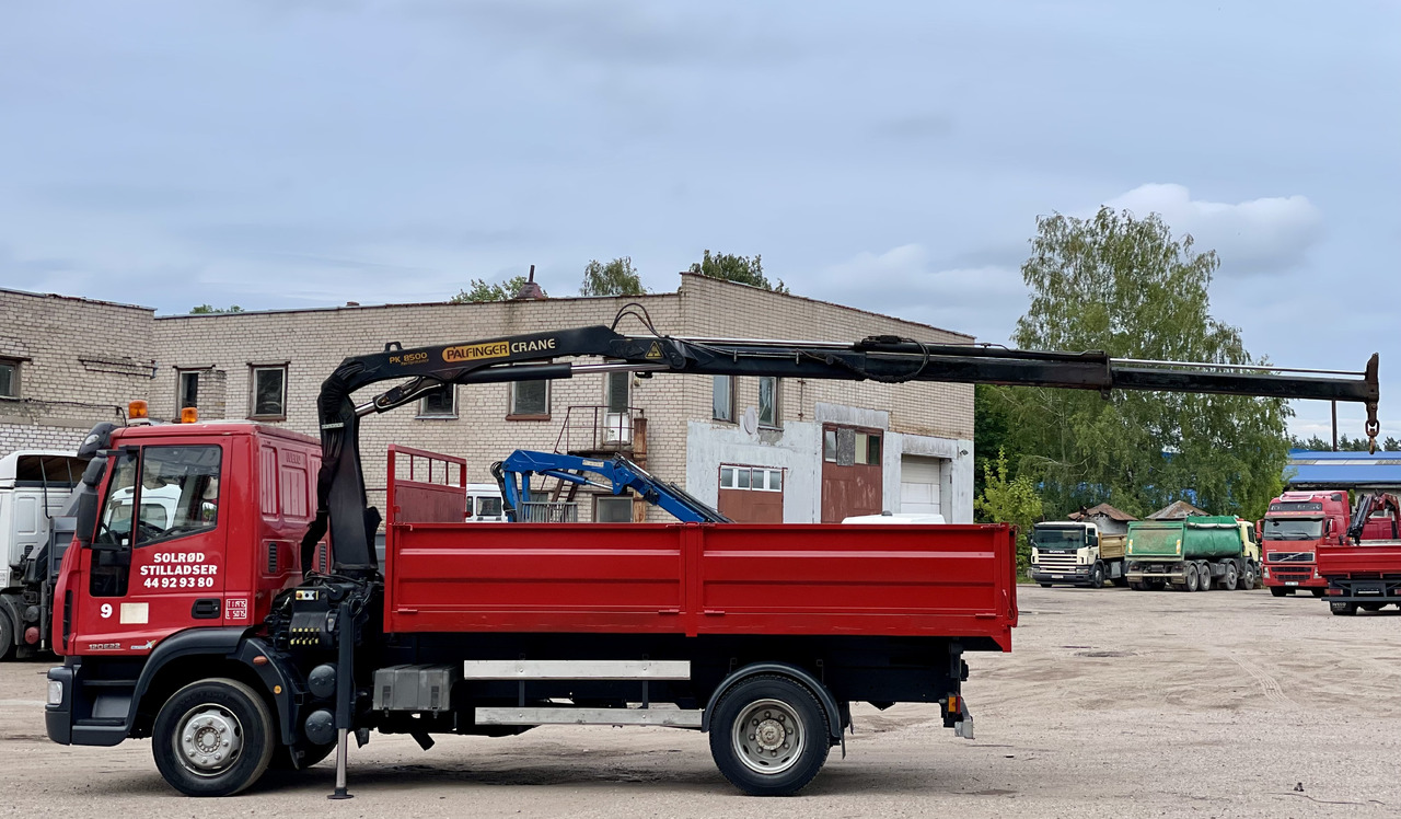 IVECO EUROCARGO - Vinçli kamyon: fotoğraf 4 IVECO EUROCARGO - Vinçli kamyon: fotoğraf 4