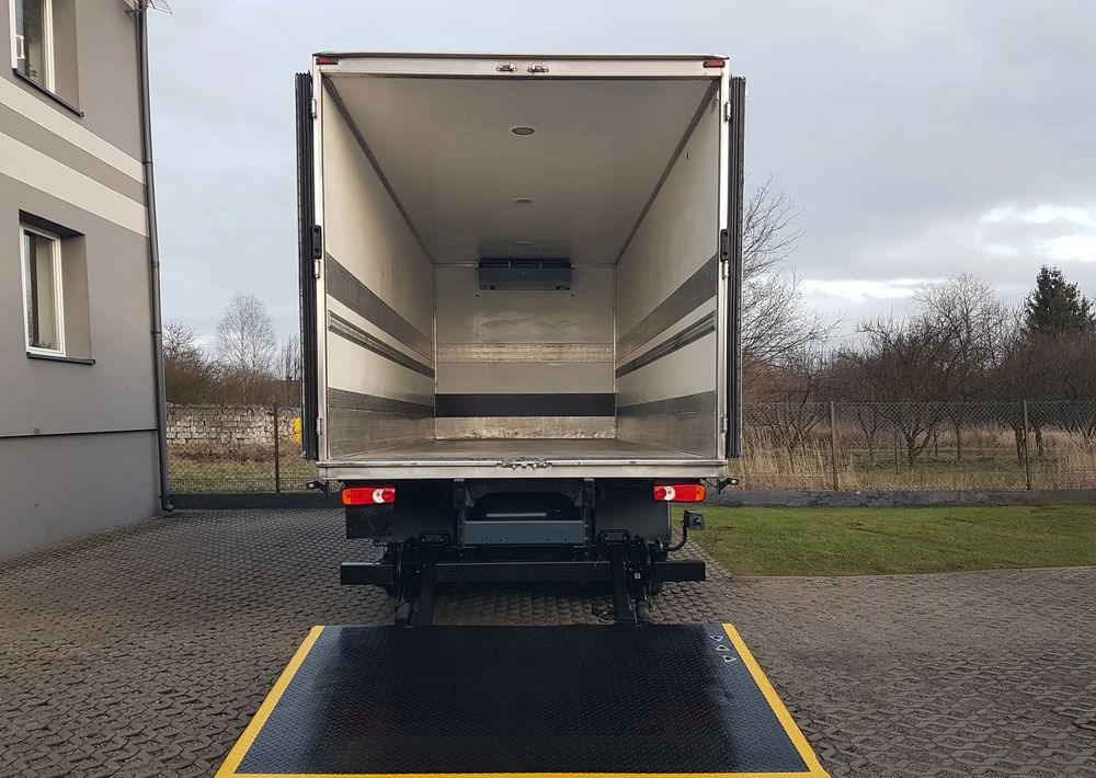 DAF 16T LF 230 WINDA CHŁODNIA 16EP 6,58x2,48x2,38 KLIMA IZOTERMA MROŹNIA - Refrijeratör kamyon: fotoğraf 5 DAF 16T LF 230 WINDA CHŁODNIA 16EP 6,58x2,48x2,38 KLIMA IZOTERMA MROŹNIA - Refrijeratör kamyon: fotoğraf 5